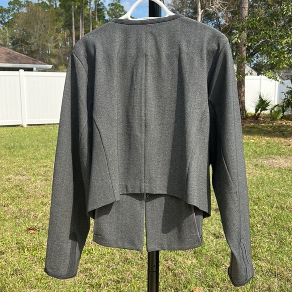 New Torrid charcoal grey jacket - Picture 3 of 15